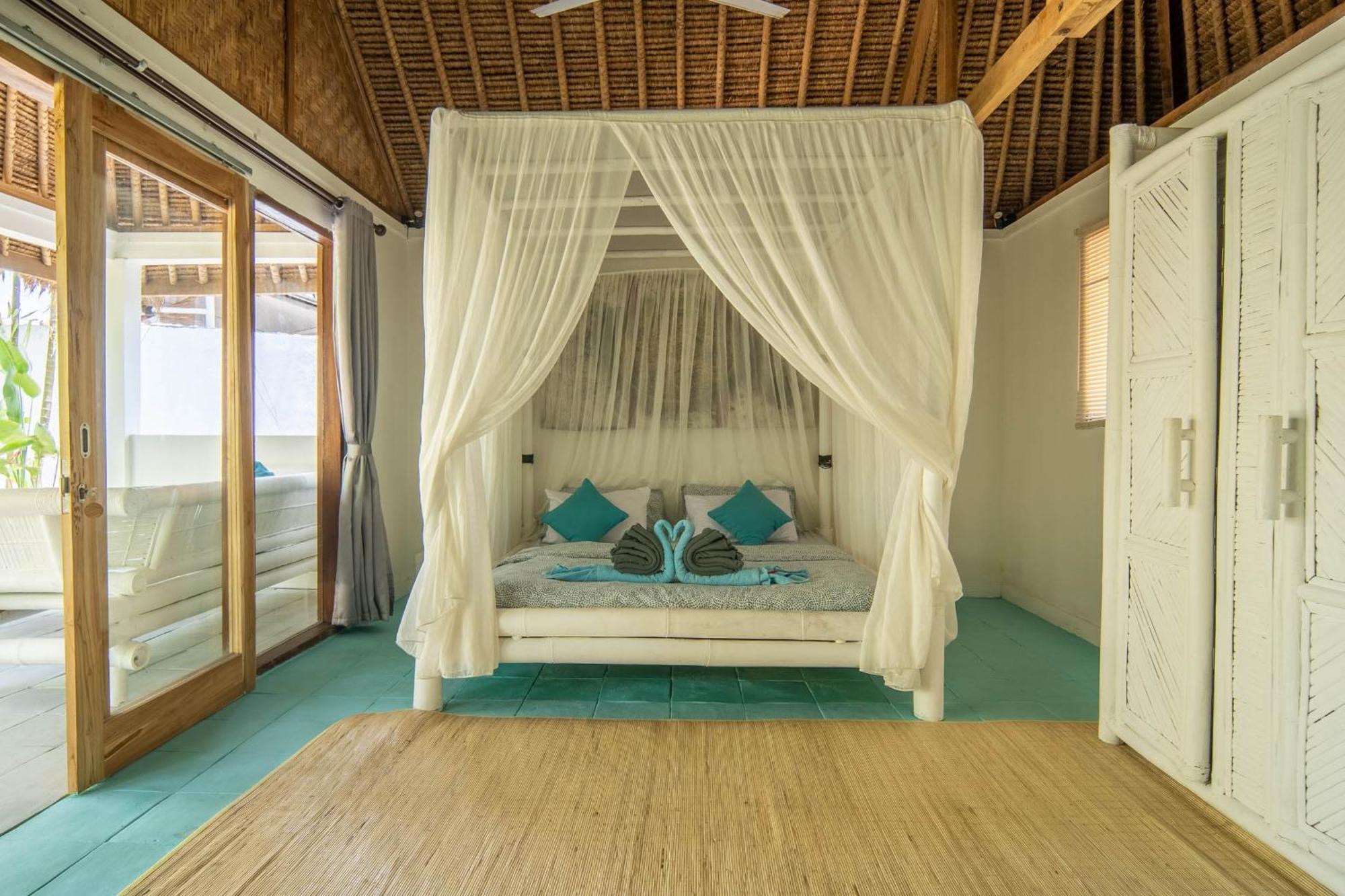 Tiki Boutique Hotel Spa Lombok Selong Belanak Exterior photo